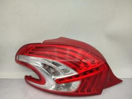 Fanale posteriore principale sinistro (luci)