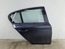 Puerta trasera derecha