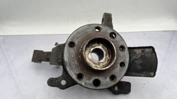 Fusee avant gauche