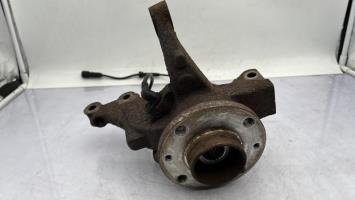 Fusee avant gauche