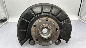 Fusee avant gauche