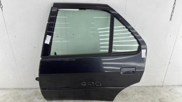 Puerta trasera izquierda
