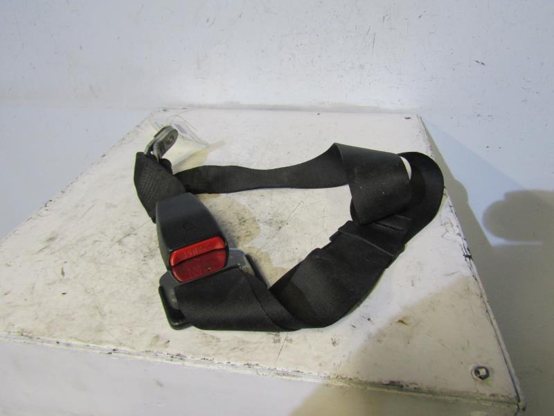 Attache ceinture arriere gauche