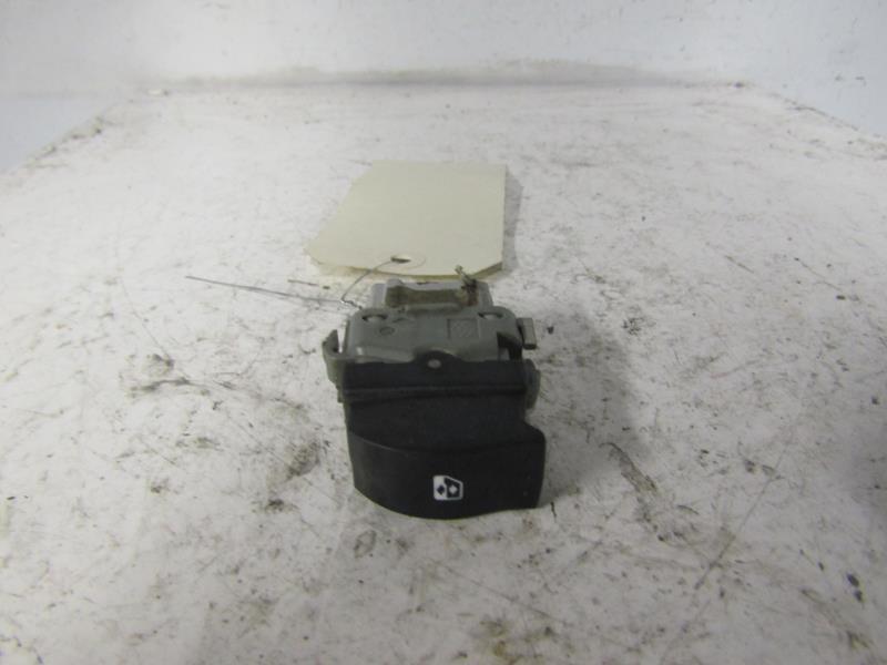 Interruttore lavacristalli anteriore destro