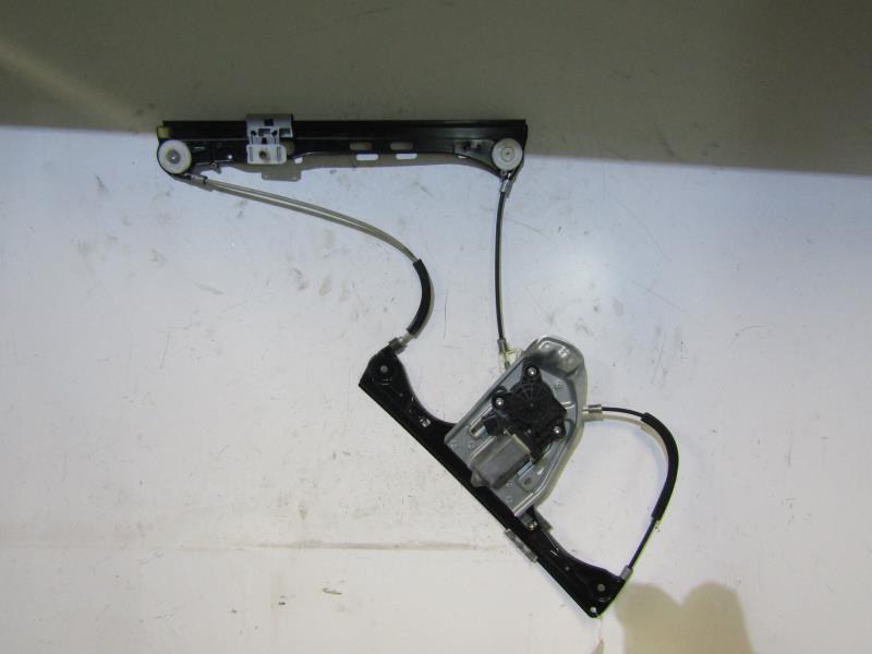 Leve vitre electrique avant droit