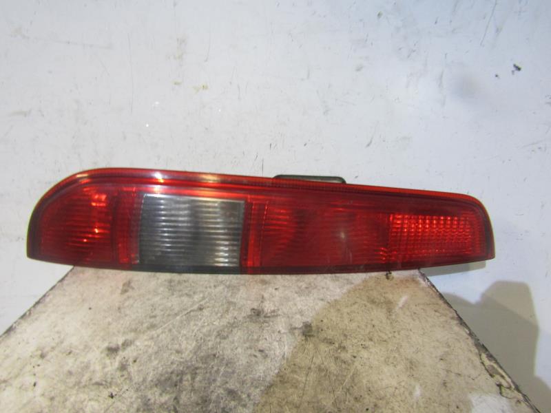 Fanale posteriore principale sinistro (luci)