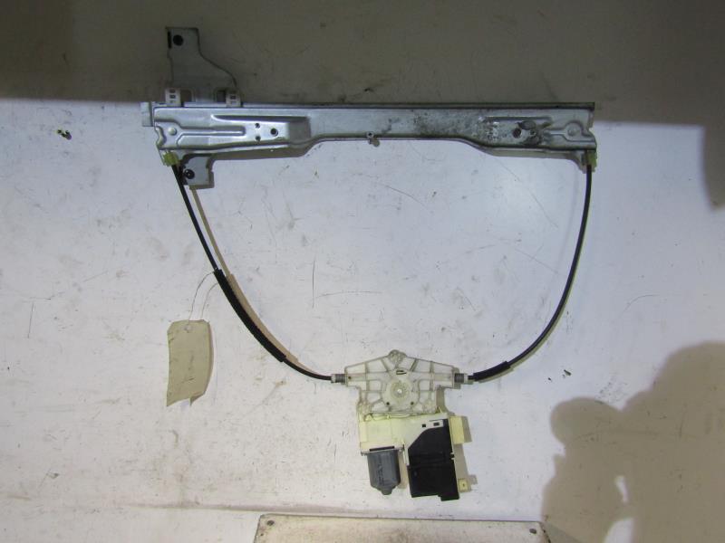 Leve vitre electrique avant droit