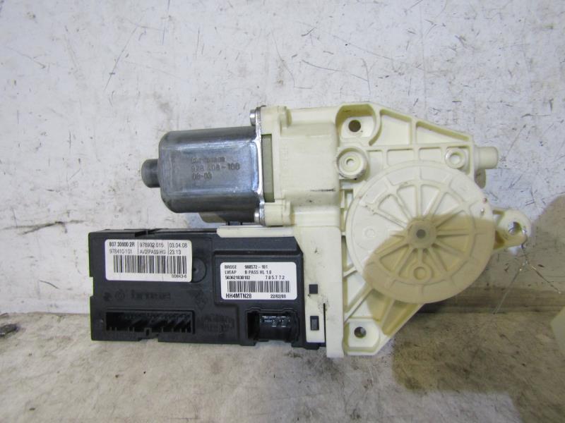 Moteur leve vitre avant droit