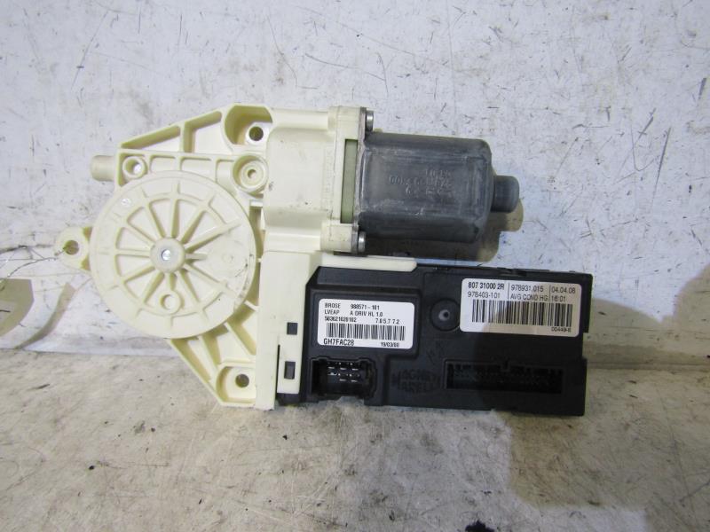 Leve vitre electrique avant gauche