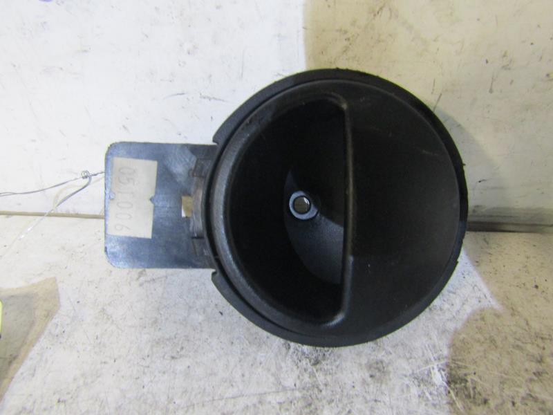 Poignee interieur avant droit