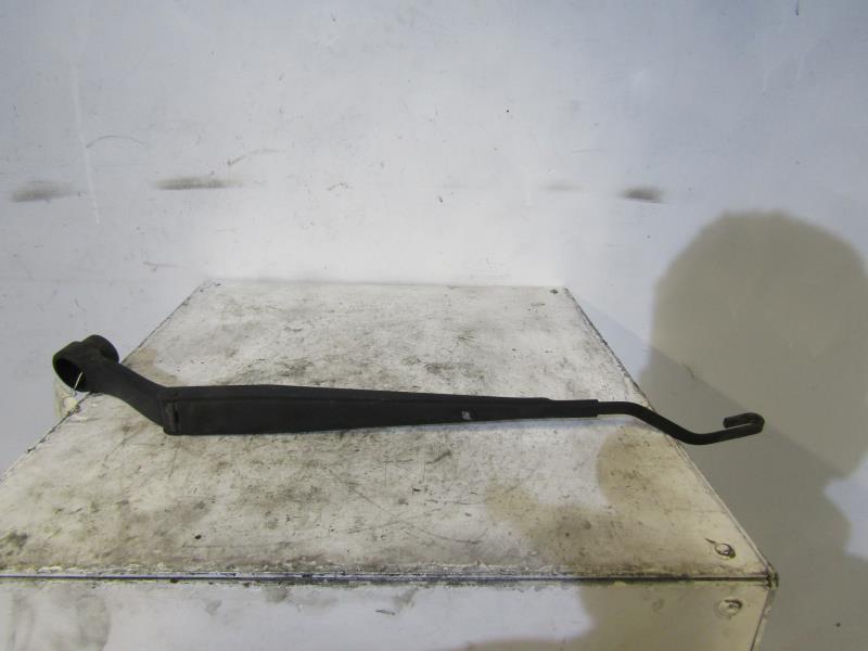 Bras essuie glace avant gauche