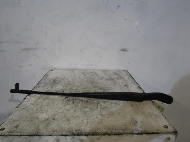 Bras essuie glace avant gauche