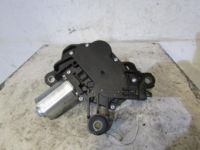 Moteur essuie glace arriere