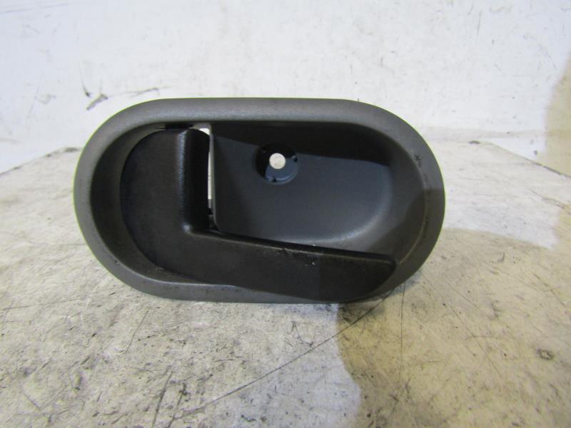 Poignee interieur avant gauche