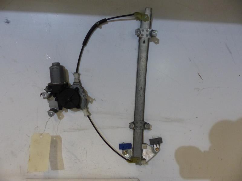 Leve vitre electrique avant droit