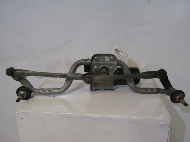 Moteur essuie glace avant