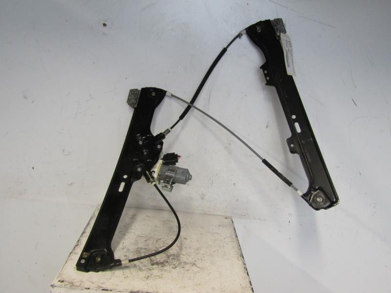 Leve vitre electrique avant droit