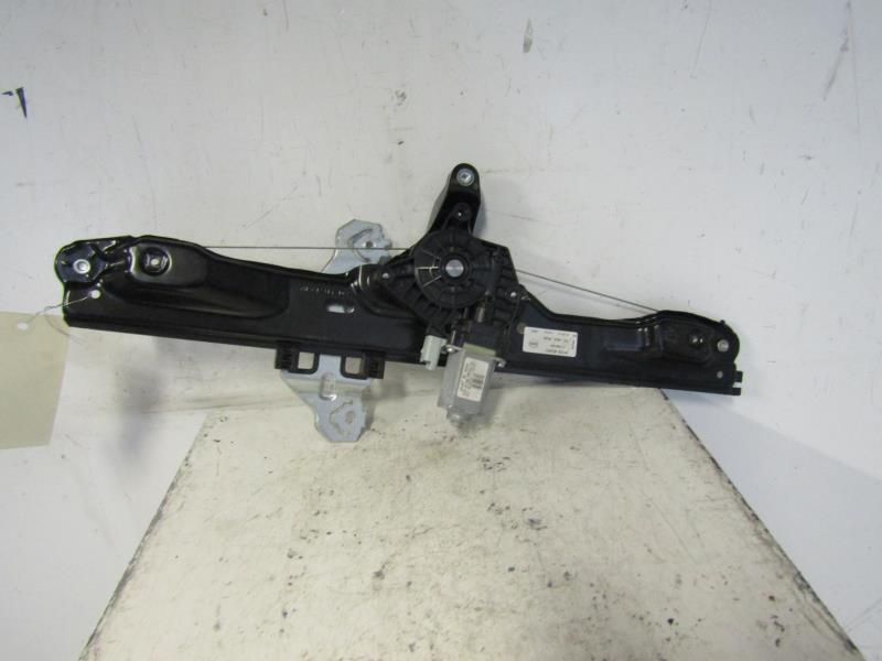 Leve vitre electrique avant droit