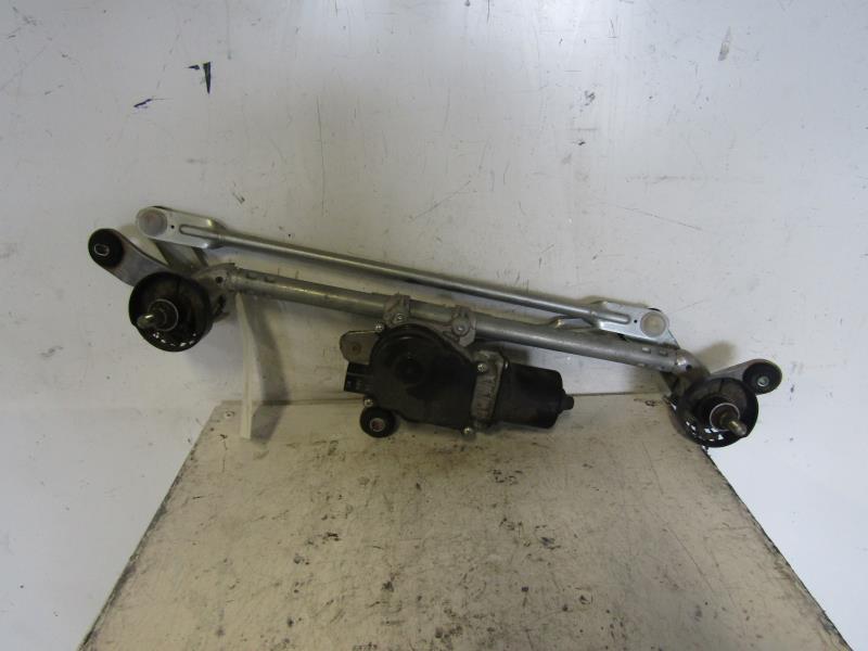 Moteur essuie glace avant