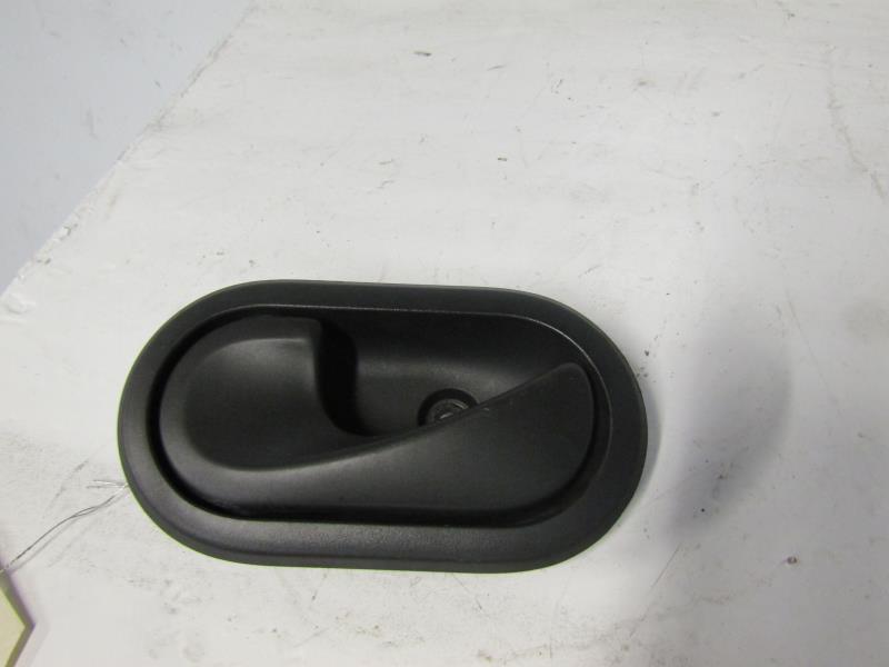 Poignee interieur avant gauche