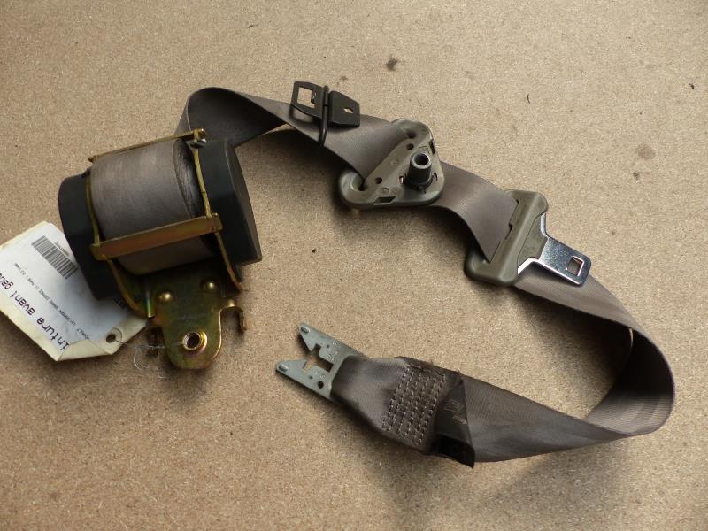 Ceinture avant gauche