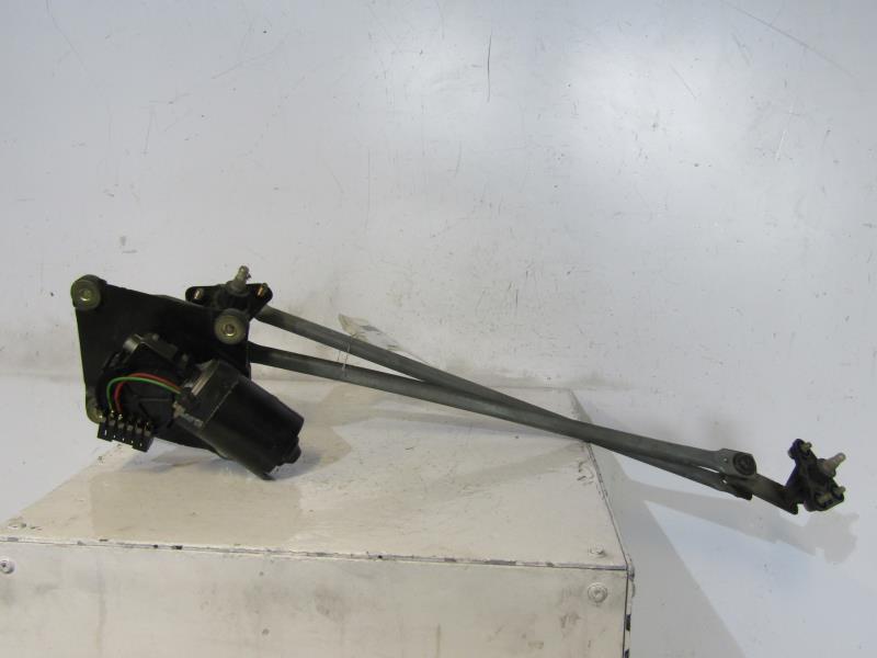 Moteur essuie glace avant