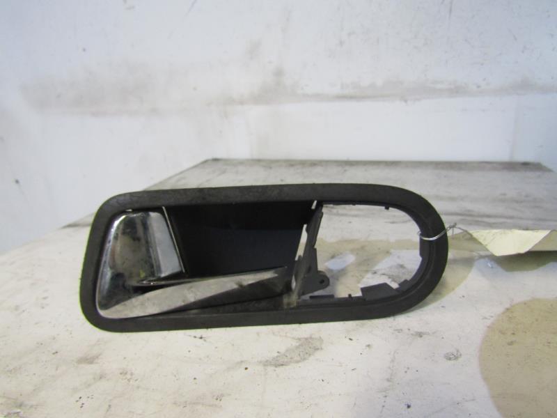 Poignee interieur avant gauche
