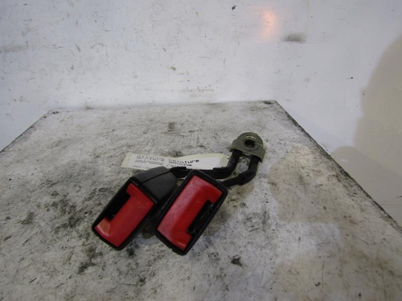 Attache ceinture arriere gauche