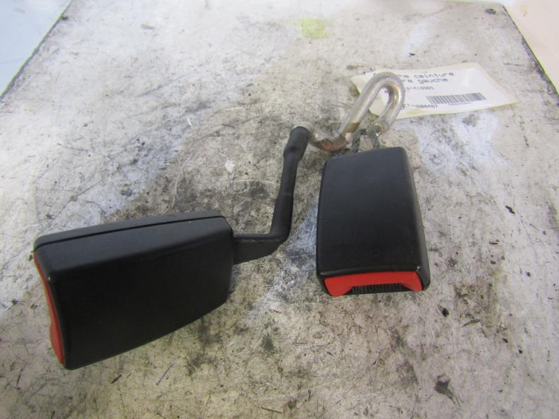 Attache ceinture arriere gauche