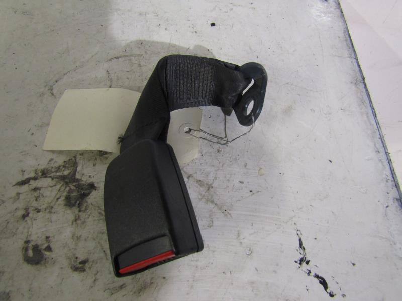Attache ceinture arriere gauche