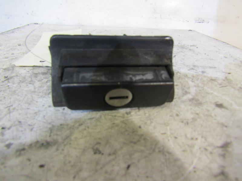 Bouton de coffre