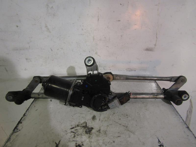 Moteur essuie glace avant