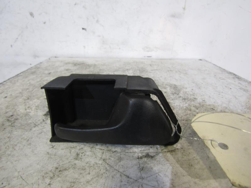 Poignee interieur avant droit