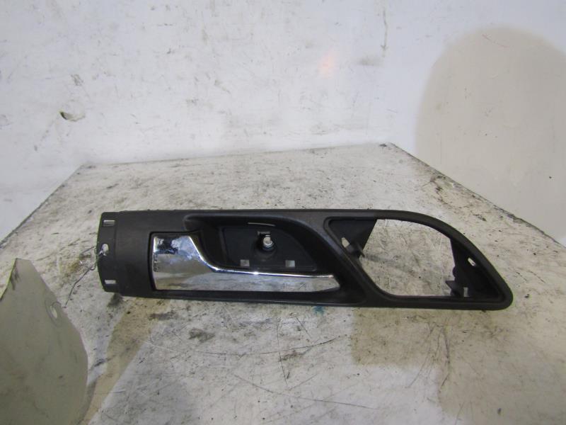 Poignee interieur avant gauche