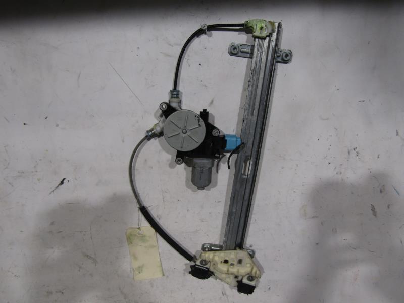 Leve vitre electrique avant droit