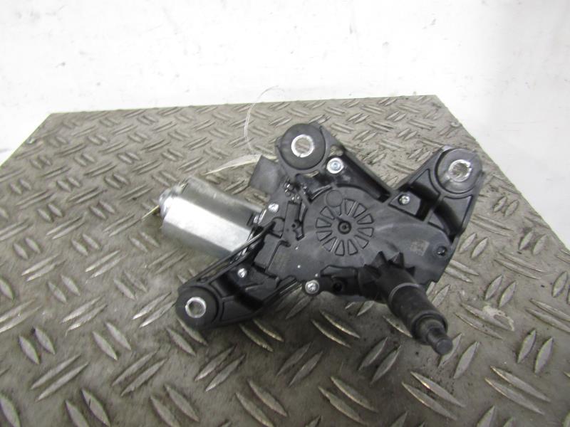 Moteur essuie glace arriere