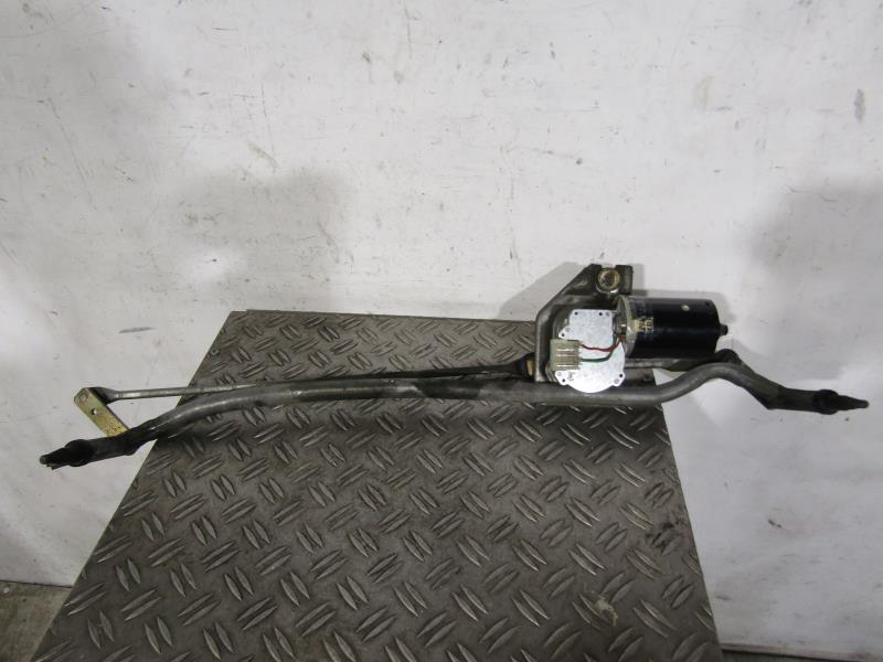 Moteur essuie glace avant