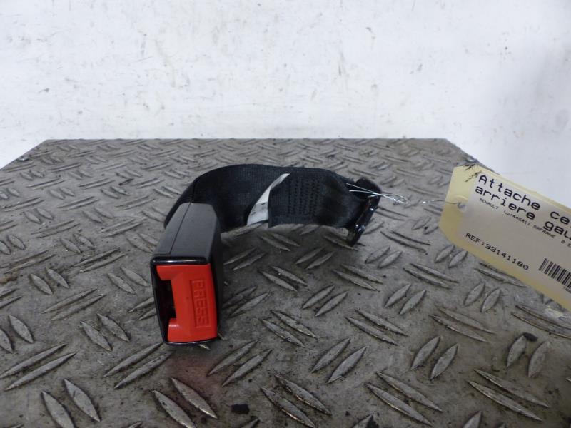 Attache ceinture arriere gauche