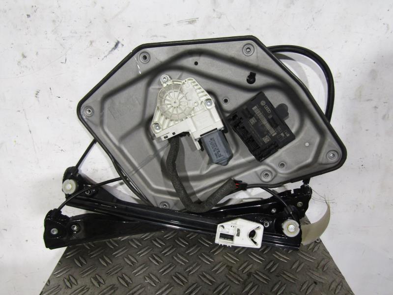 Leve vitre electrique avant droit