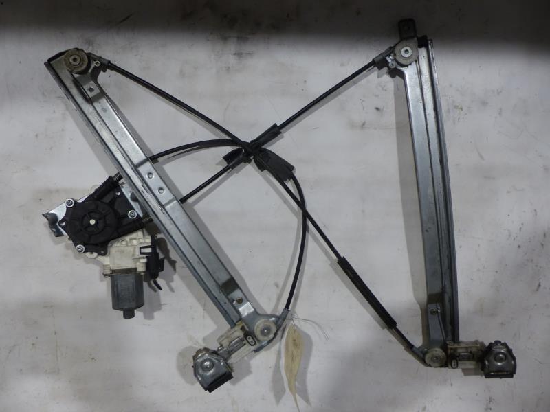 Leve vitre electrique avant droit