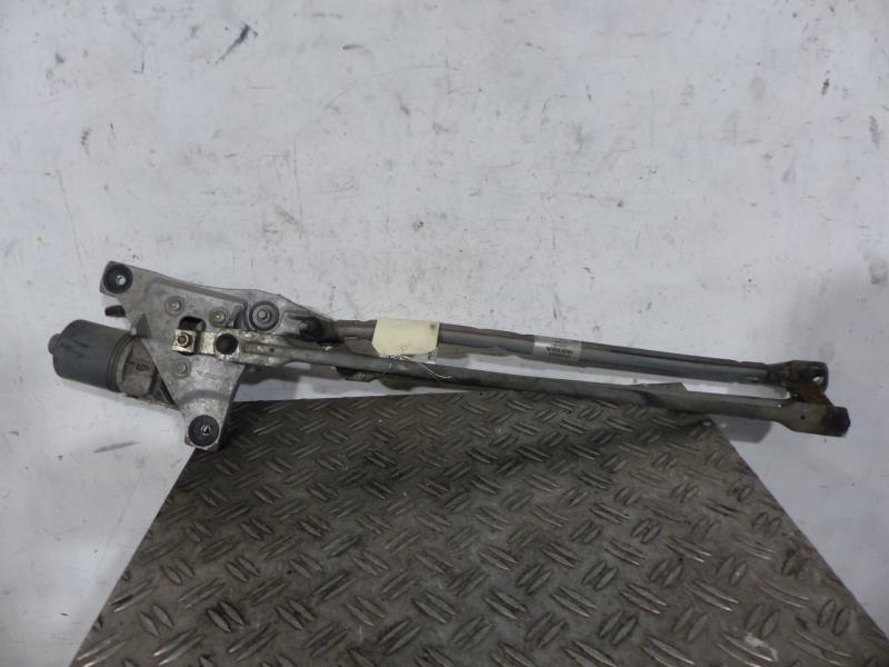 Moteur essuie glace avant