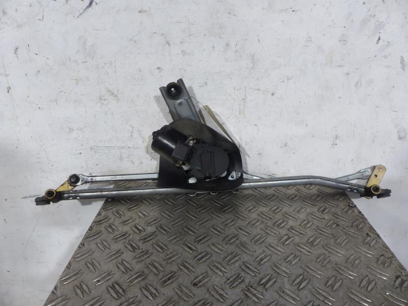 Moteur essuie glace avant