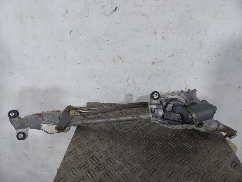 Moteur essuie glace avant