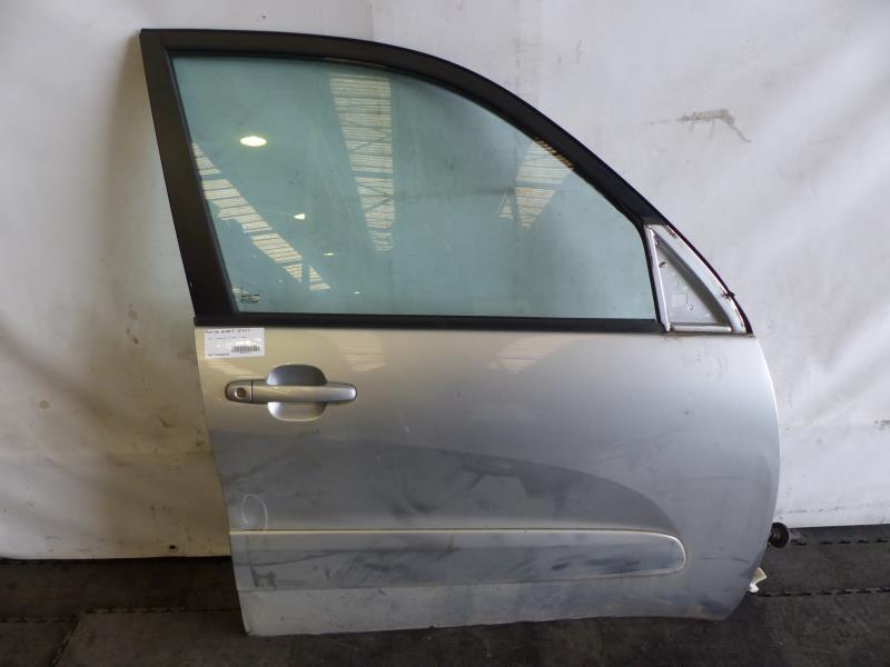 Porte avant droit