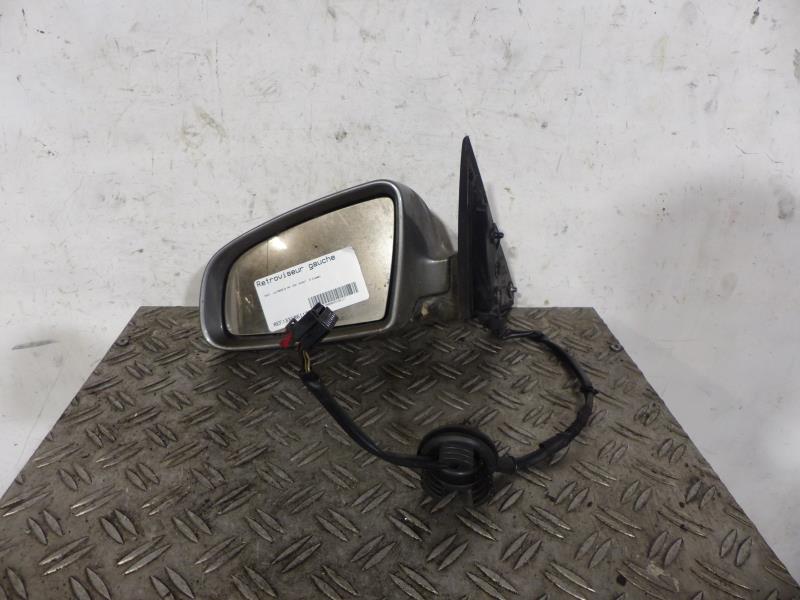 Retrovisor izquierdo