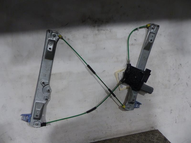 Leve vitre electrique avant droit