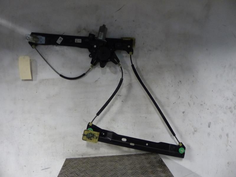 Leve vitre electrique avant droit