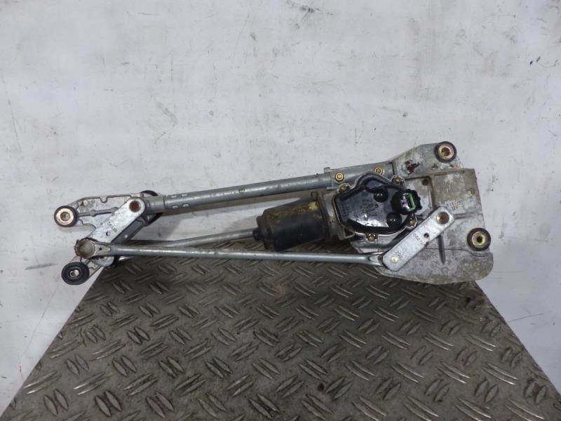 Moteur essuie glace avant