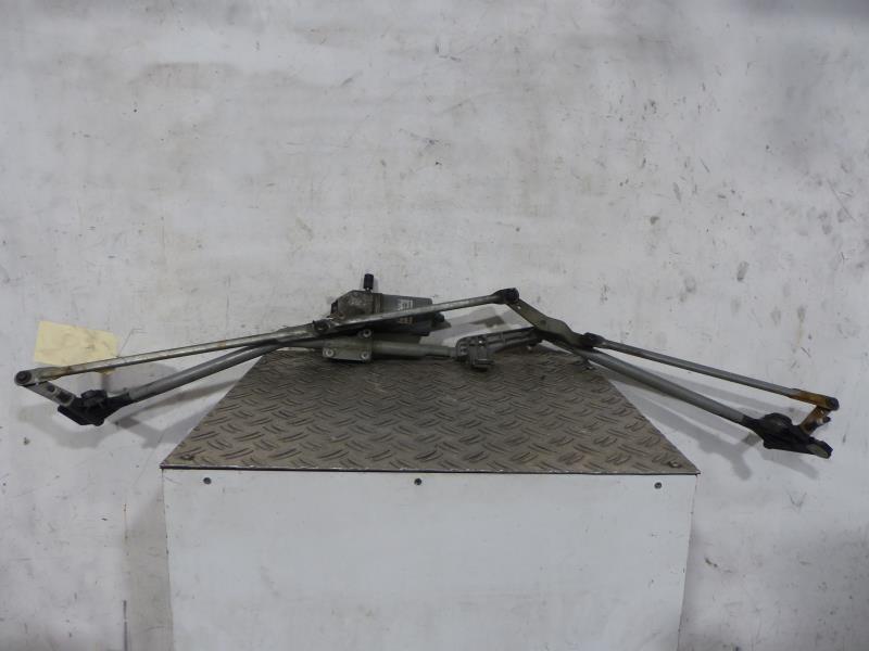 Moteur essuie glace avant