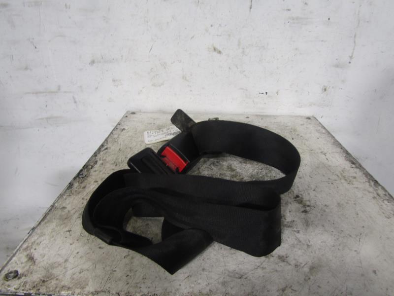 Attache ceinture arriere droit